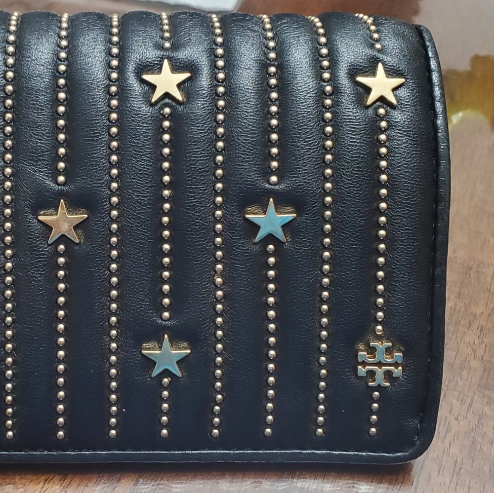 Tori Burch medium size wallet - Picture 2 of 12